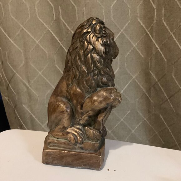 Vtg Heavy Plaster Lion Statue Animal Sculpture 8.5” Bronze Finish Patina Decor - Picture 4 of 8